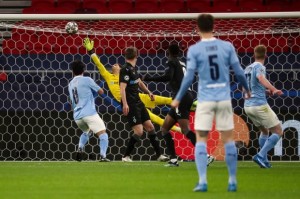  德甲黑马斯图加特遇瓶颈，近五轮联赛仅取一胜  