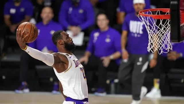  湖人加时险胜太阳迎赛季首胜  