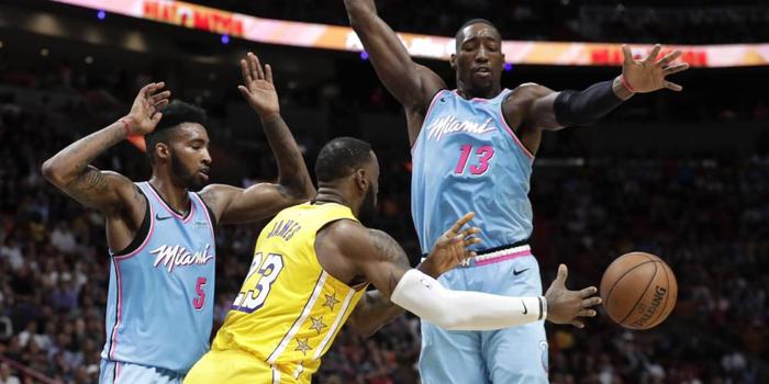  巴特勒25+10，热火加时险胜老鹰  